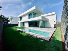 Villa for sale in Adeje-Costa Adeje, Spain