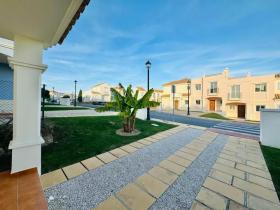 Kuće u nizu za prodaju u Ayamonte, Španjolska