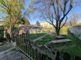 مبنى سكني للبيع في Stockerau-Leitzersbrunn, النمسا