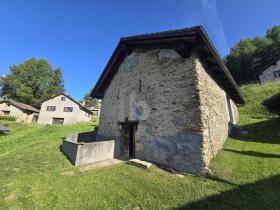 Nyaraló eladó a  oldalon. Quinto, Svájc