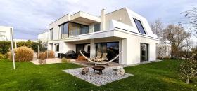Villa en venta en Parndorf, Austria