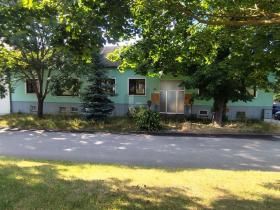 Country house for sale in Gemeinde Haslau - Maria Ellend, Austria