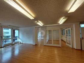 Espacio de oficina en alquiler en Horw, Suiza