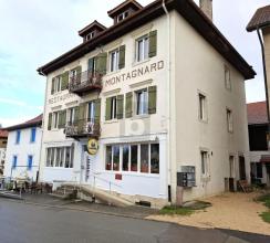 Casa multifamiliar À venda em Le Noirmont, Suíça