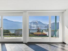 Teraszos lakás Kiadó a oldalon. Kastanienbaum, Svájc Teraszos lakás Kiadó a oldalon. Kastanienbaum, Svájc