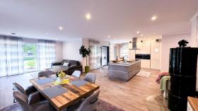 Yaşam ve Firma, iş gibi Satılık 'de Westoverledingen-Leer, Almanya