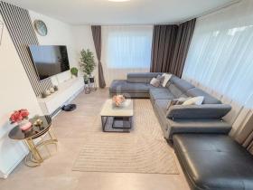 Casa multifamiliar À venda em Feldkirch-Tisis, Áustria Casa multifamiliar À venda em Feldkirch-Tisis, Áustria