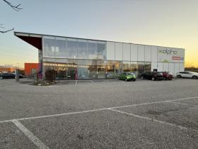 Azienda, commerciale oggetti Asta giudiziaria a Steyr-Neuschönau, Austria