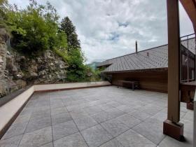 Apartamento sótão À venda em Stoos, Suíça