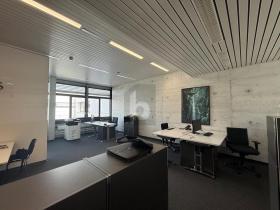 Office block For Rent in Yverdon-les-Bains, Switzerland