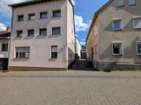 Blok mieszkalny Na sprzedaż w Bad Breisig-Ahrweiler, Niemcy Blok mieszkalny Na sprzedaż w Bad Breisig-Ahrweiler, Niemcy